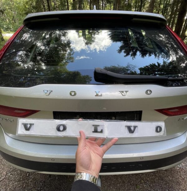 Black VOLVO emblem for the trunk lid • With template